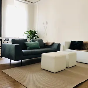 https://hotel-we.find-berlin-hotels.com